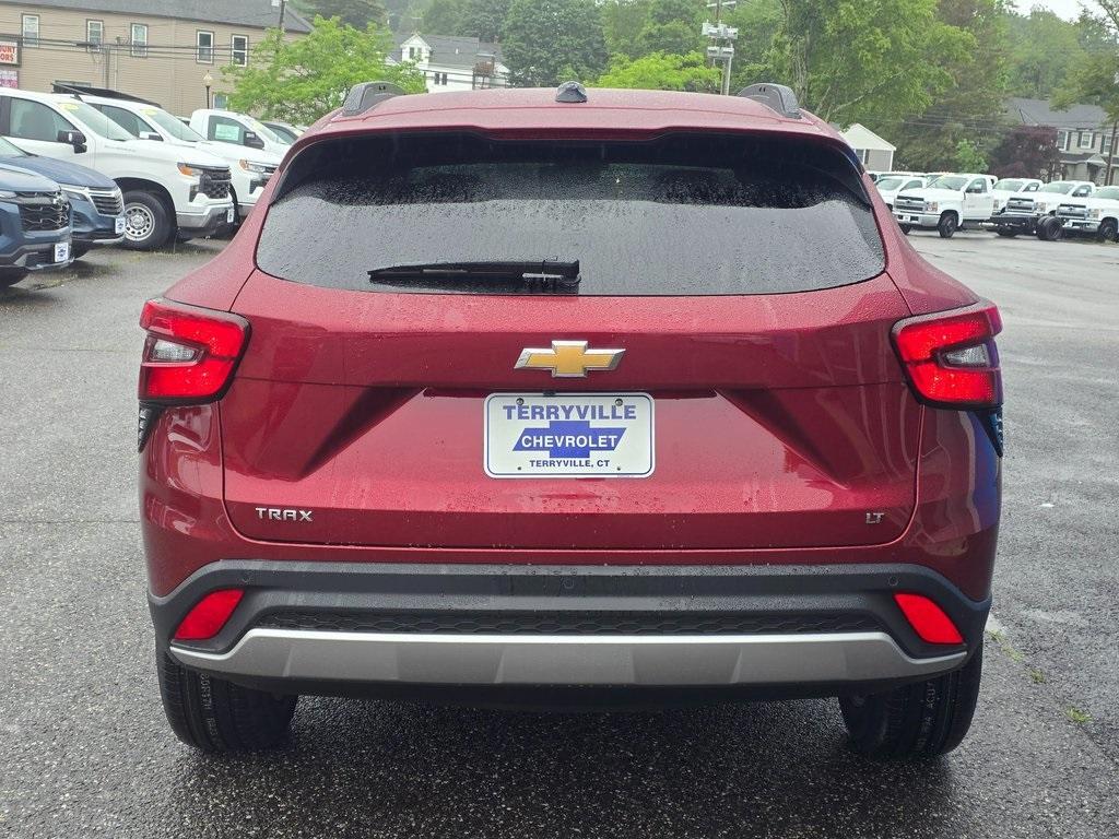 new 2025 Chevrolet Trax car, priced at $25,701