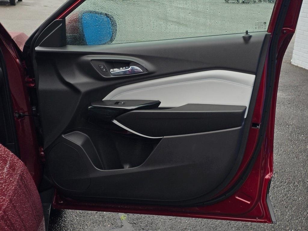 new 2025 Chevrolet Trax car, priced at $25,701