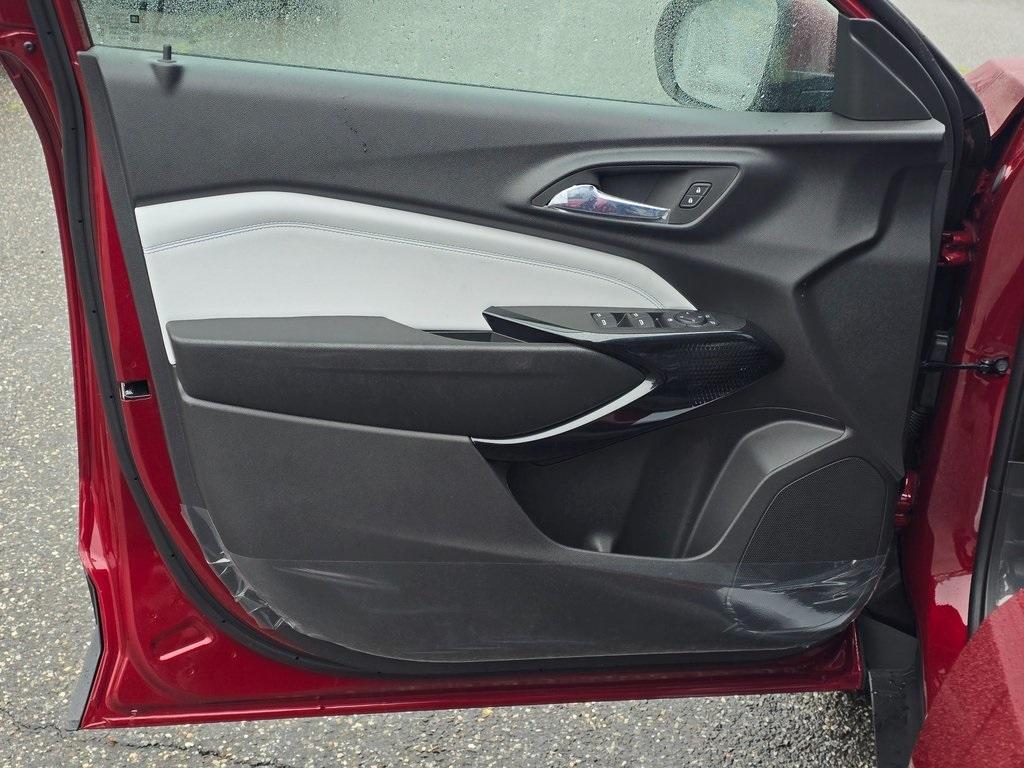 new 2025 Chevrolet Trax car, priced at $25,701