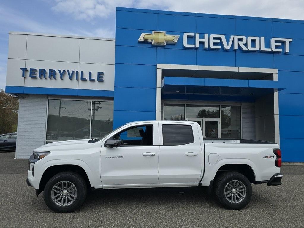 new 2025 Chevrolet Colorado car, priced at $45,425