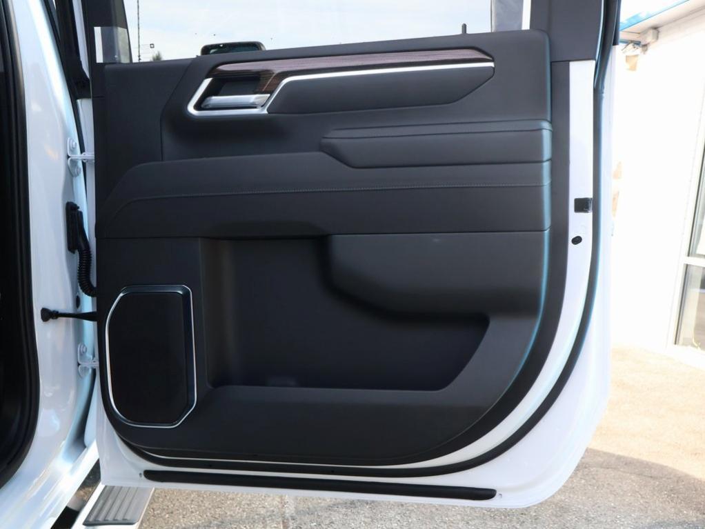 new 2025 Chevrolet Silverado 2500 car, priced at $64,567