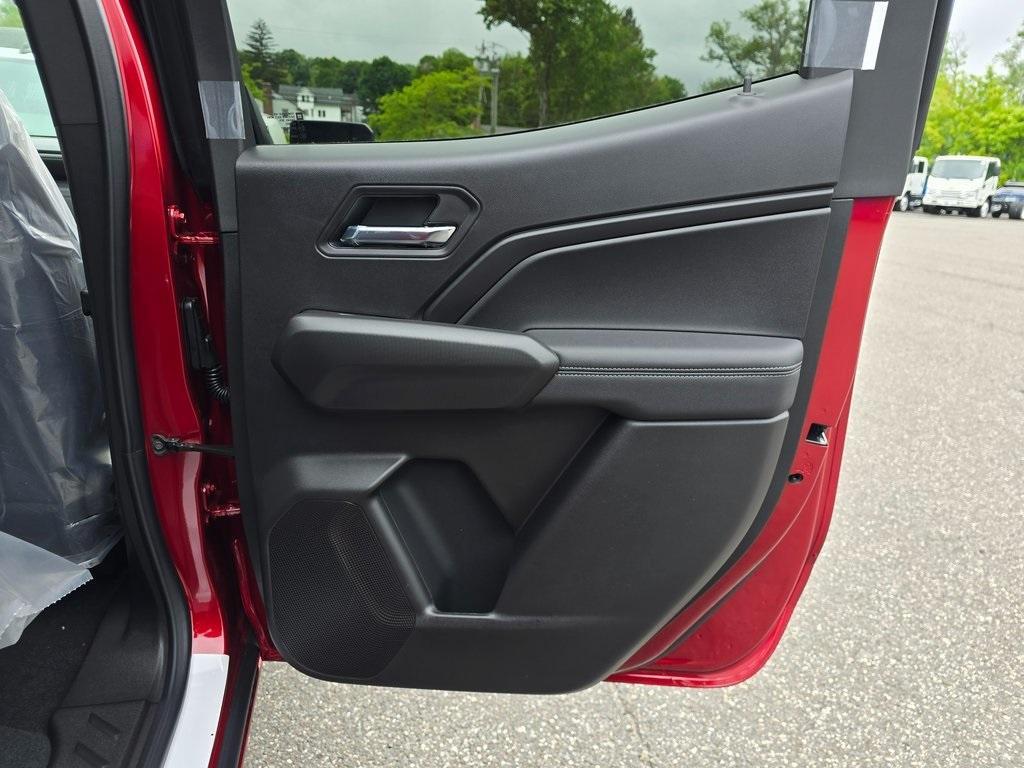 new 2025 Chevrolet Colorado car, priced at $45,920