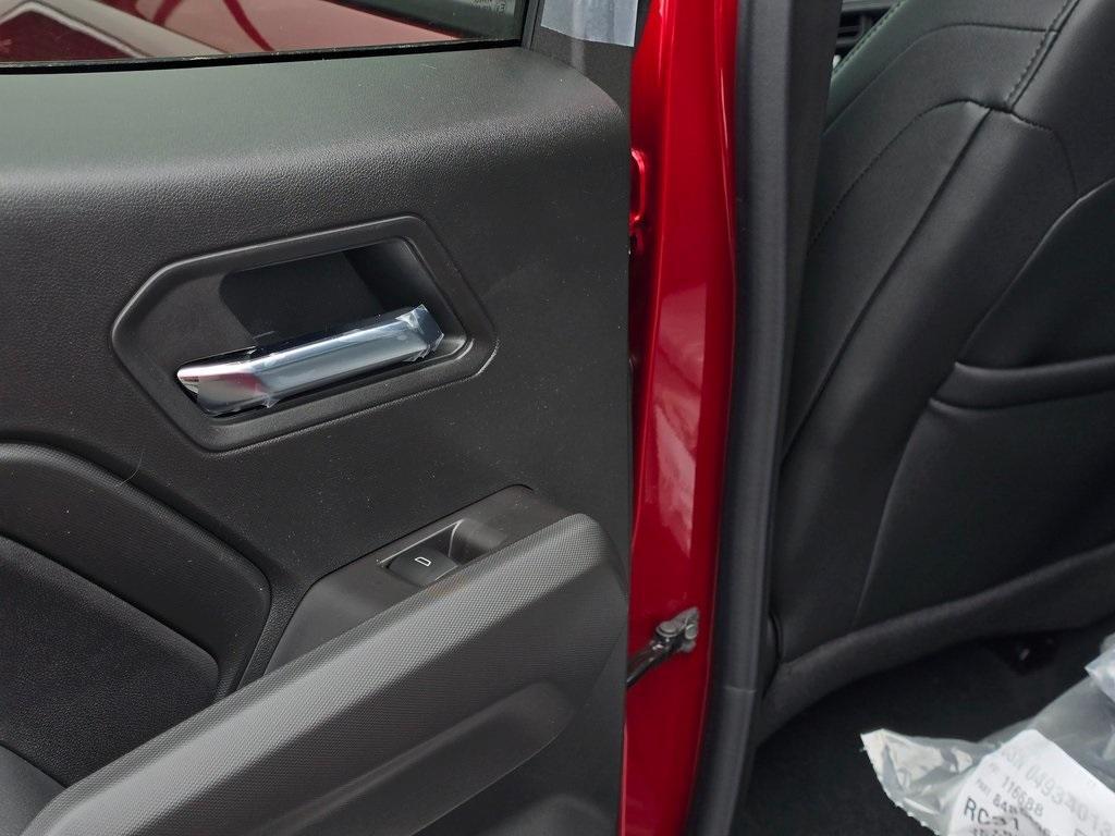 new 2025 Chevrolet Colorado car, priced at $45,920