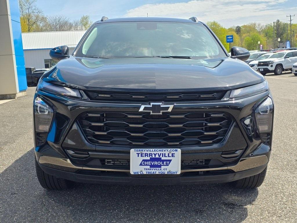used 2025 Chevrolet Trax car, priced at $26,526