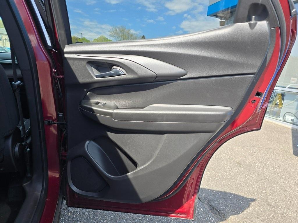 used 2024 Chevrolet TrailBlazer car, priced at $25,960