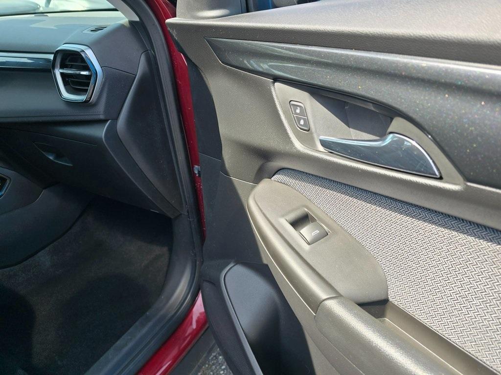 used 2024 Chevrolet TrailBlazer car, priced at $25,960