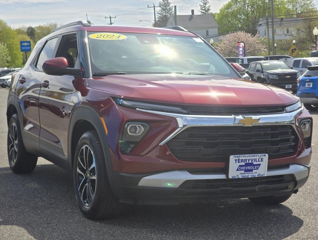 used 2024 Chevrolet TrailBlazer car, priced at $25,960