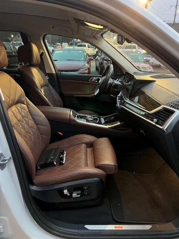 used 2023 BMW X7 car, priced at $56,550