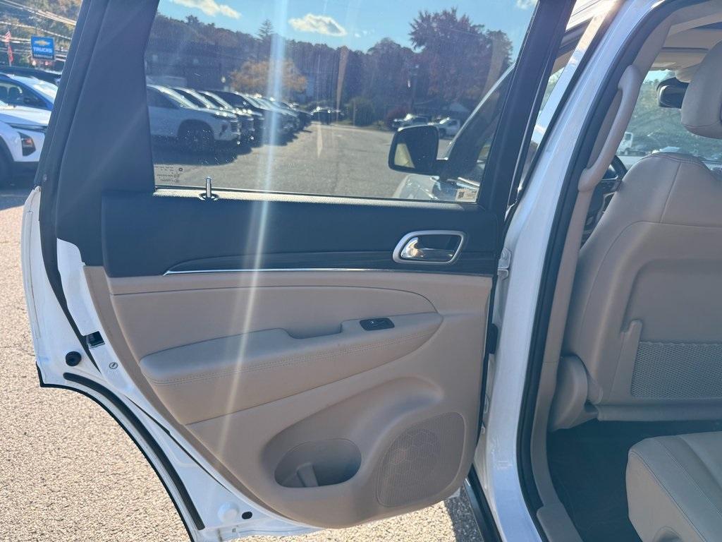 used 2019 Jeep Grand Cherokee car, priced at $20,400