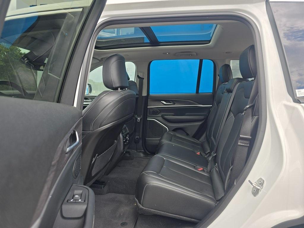used 2022 Jeep Grand Cherokee car, priced at $31,799