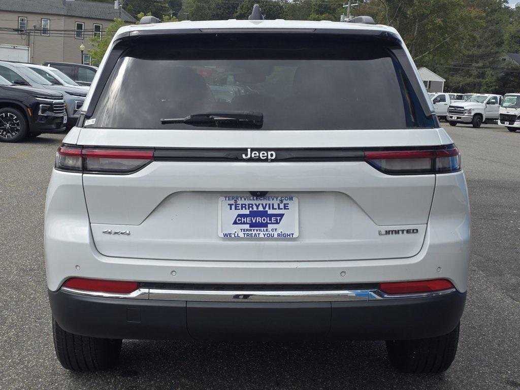 used 2022 Jeep Grand Cherokee car, priced at $31,799