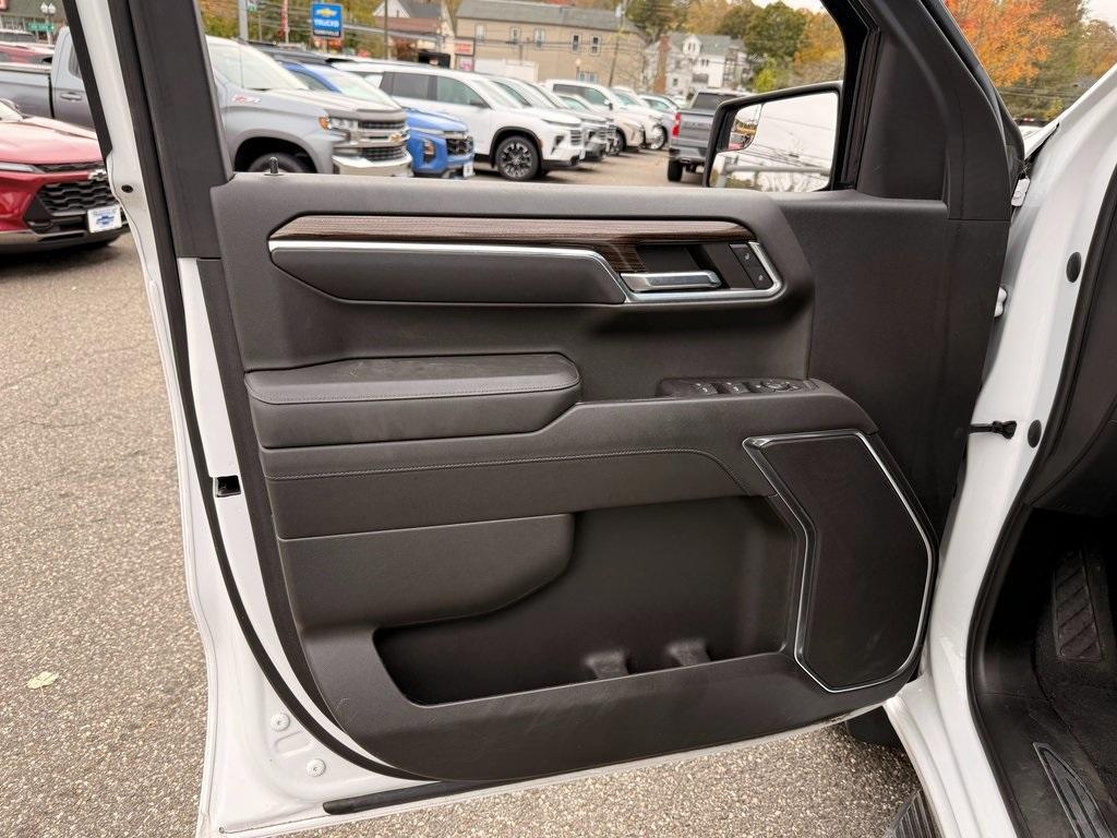 used 2022 Chevrolet Silverado 1500 car, priced at $37,980