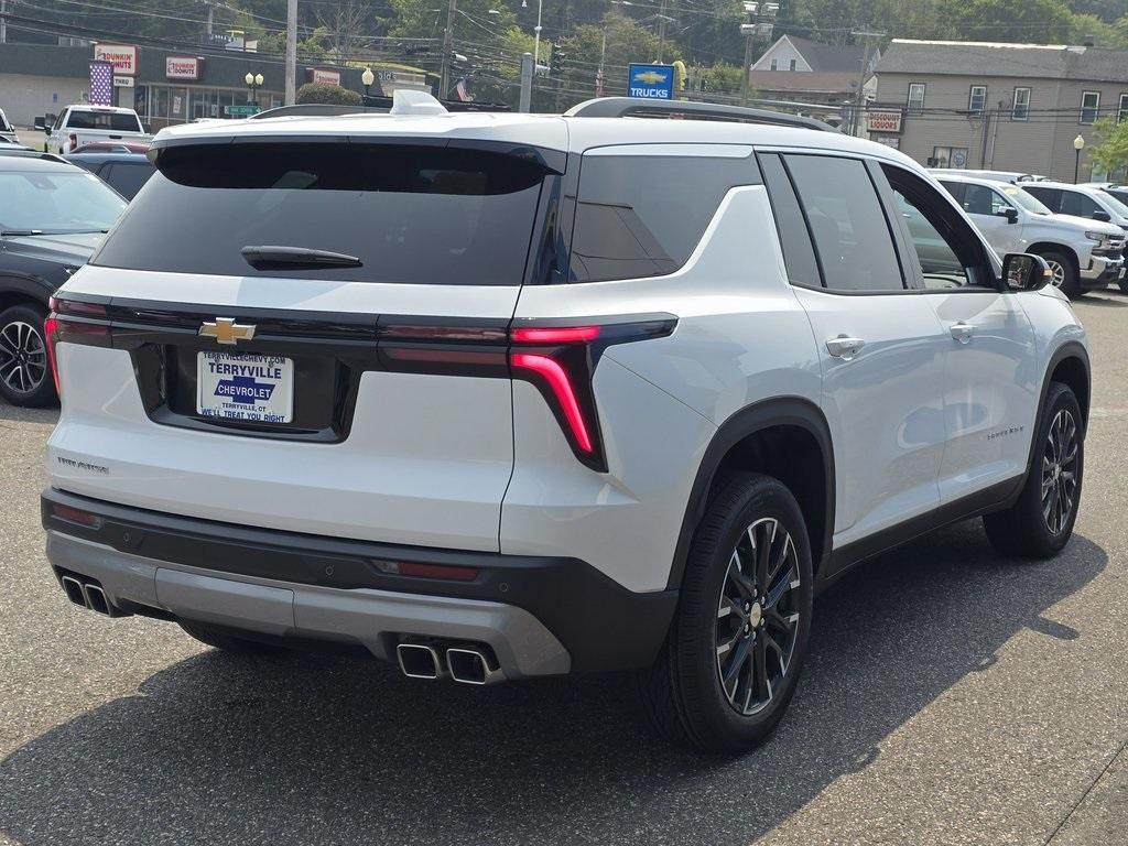 new 2026 Chevrolet Traverse car, priced at $45,360