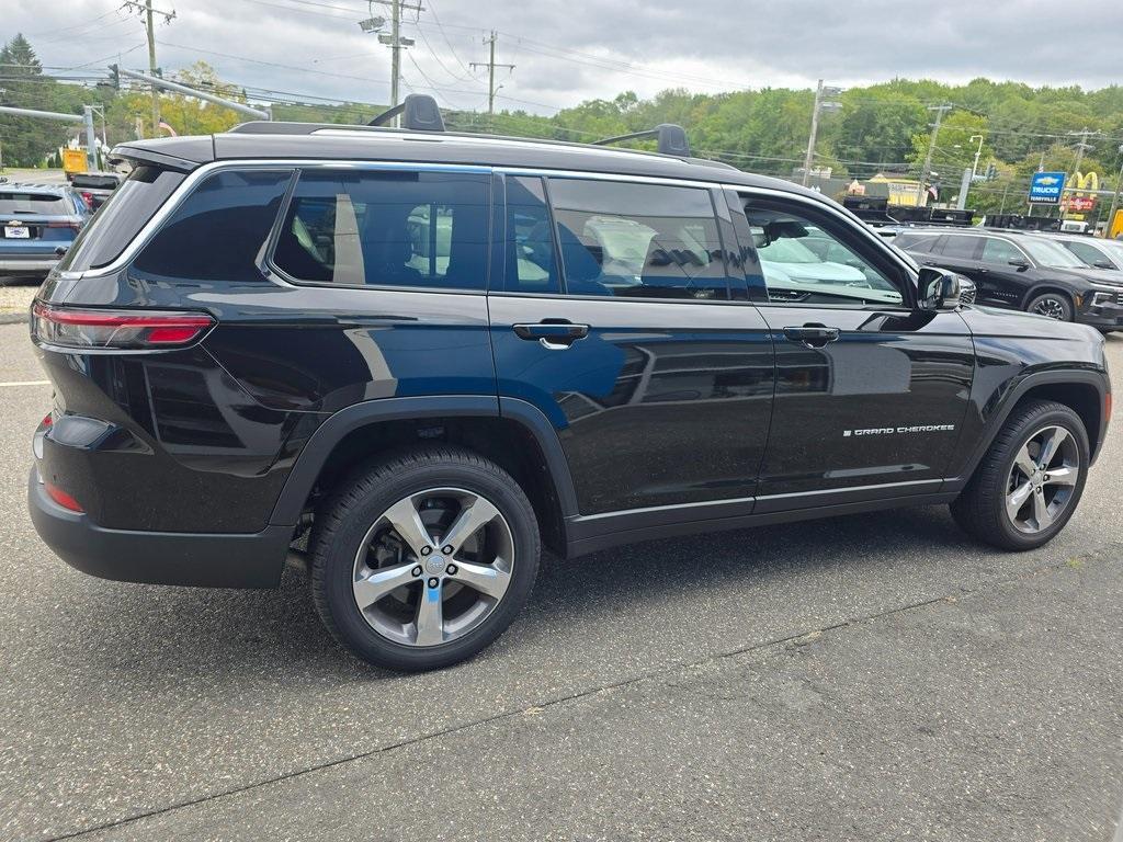 used 2021 Jeep Grand Cherokee L car, priced at $31,999