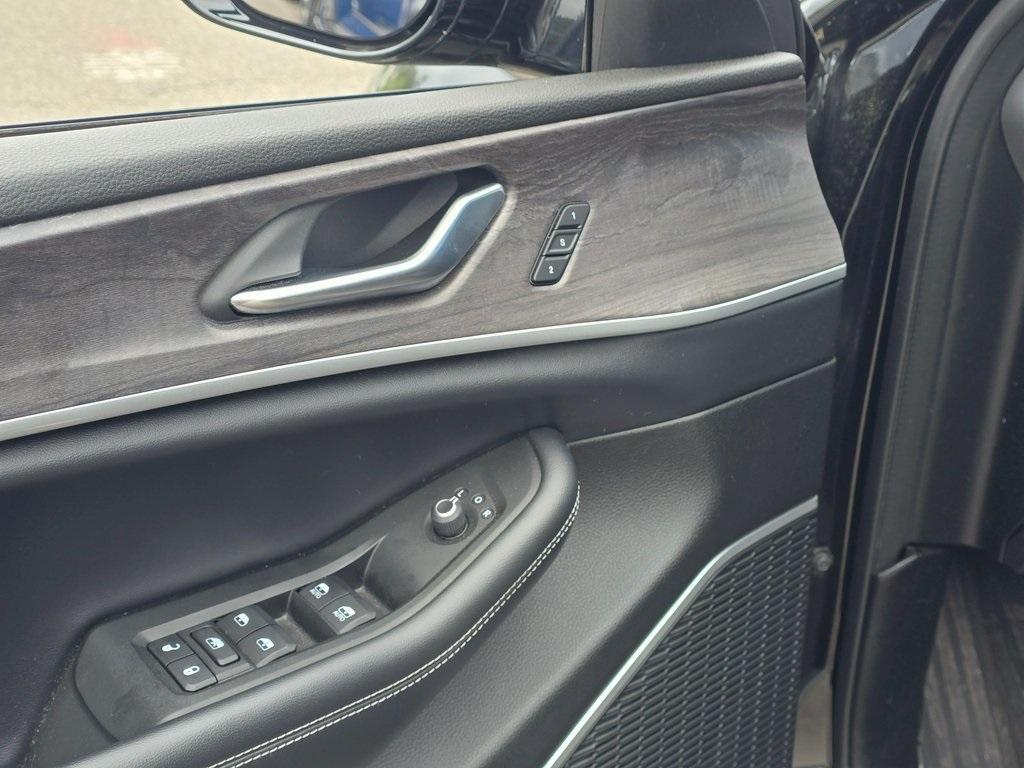 used 2021 Jeep Grand Cherokee L car, priced at $31,999