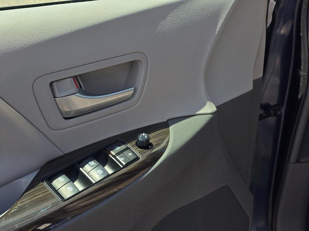 used 2018 Toyota Sienna car, priced at $28,641