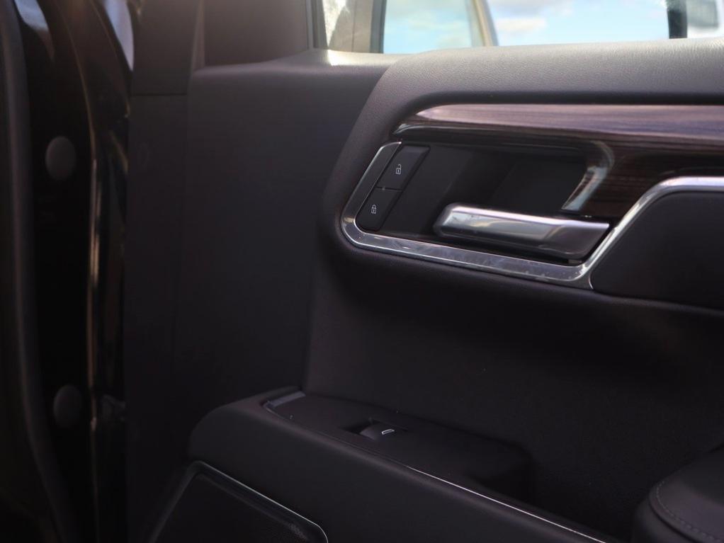 used 2022 Chevrolet Silverado 1500 car, priced at $35,990