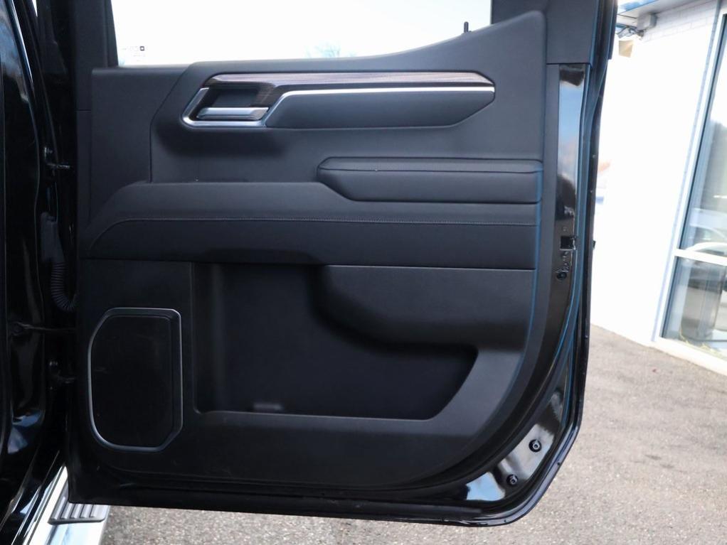 used 2022 Chevrolet Silverado 1500 car, priced at $35,990