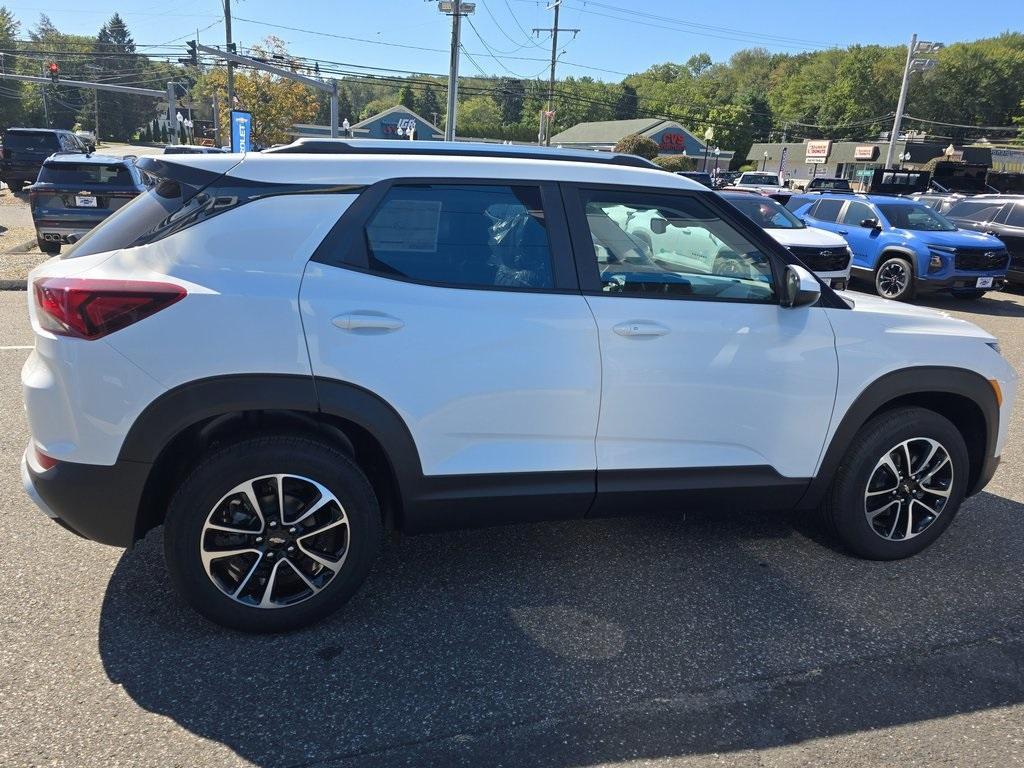 new 2026 Chevrolet TrailBlazer car, priced at $31,999