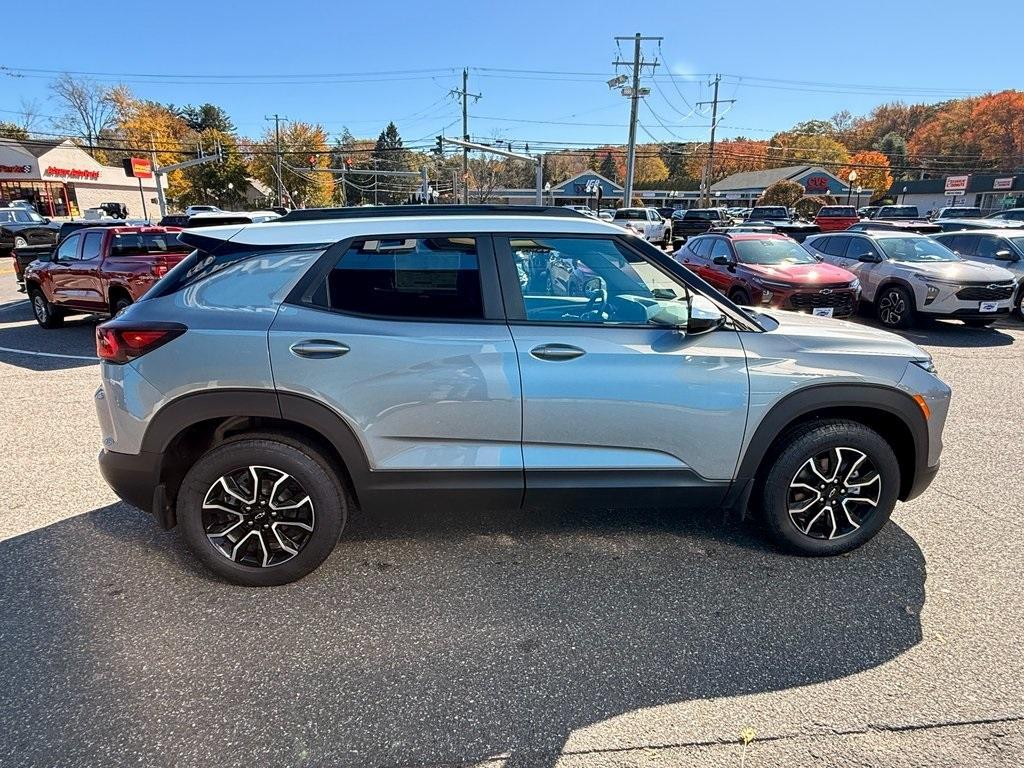 new 2025 Chevrolet TrailBlazer car, priced at $31,991