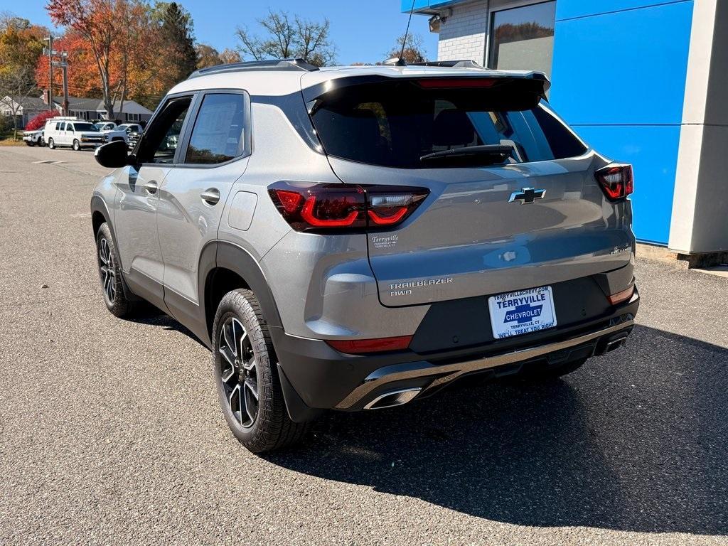 new 2025 Chevrolet TrailBlazer car, priced at $31,991