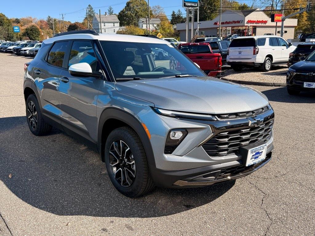new 2025 Chevrolet TrailBlazer car, priced at $31,991