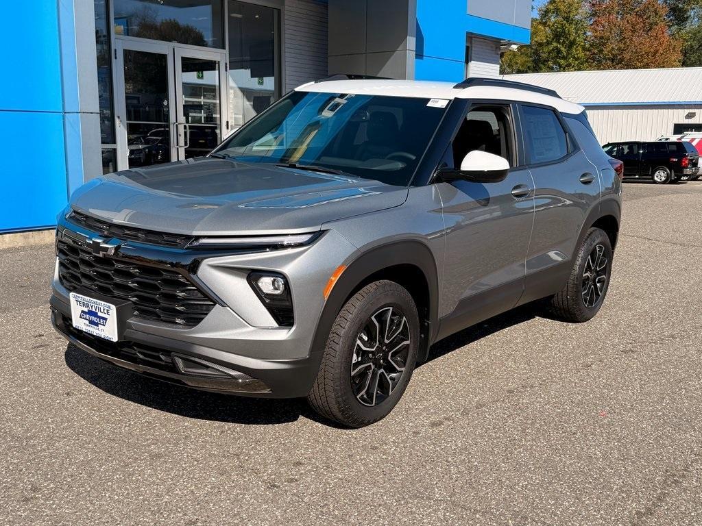 new 2025 Chevrolet TrailBlazer car, priced at $31,991