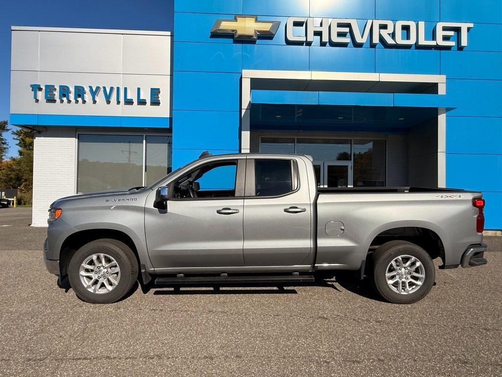 used 2024 Chevrolet Silverado 1500 car, priced at $40,299