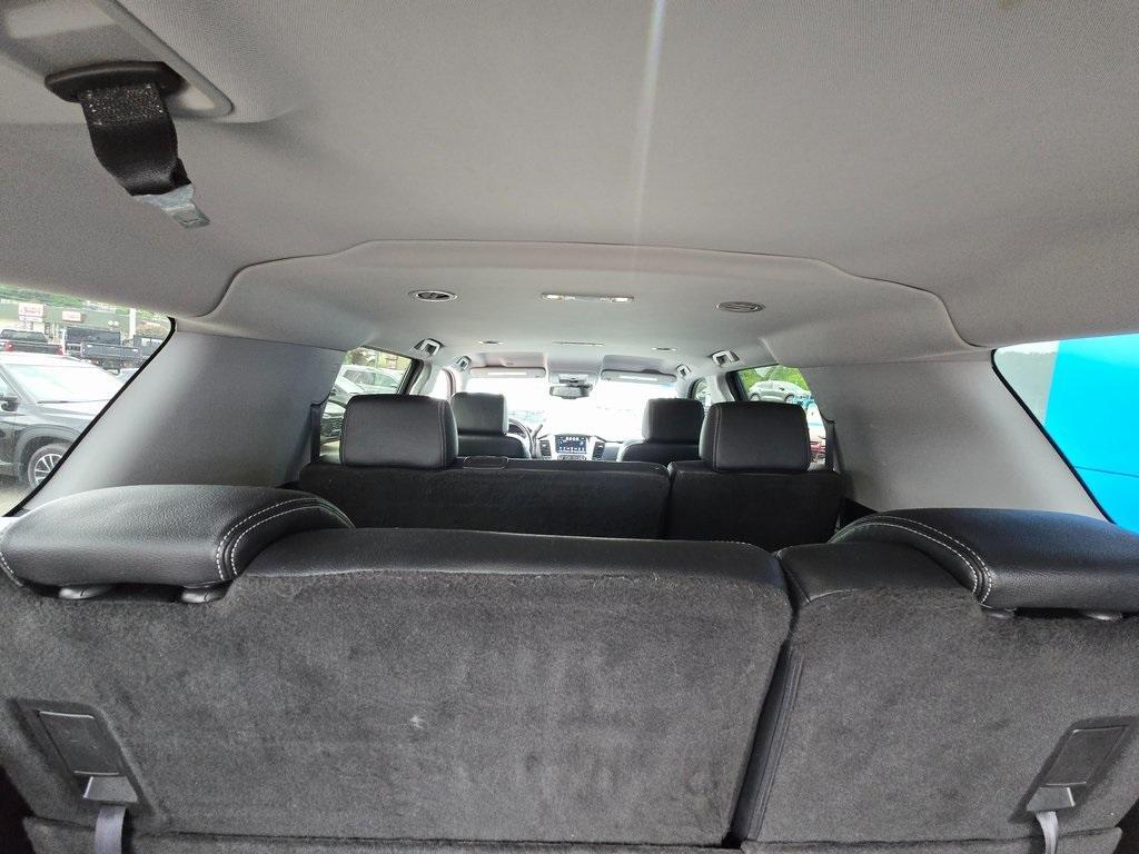 used 2019 GMC Yukon XL car, priced at $27,399