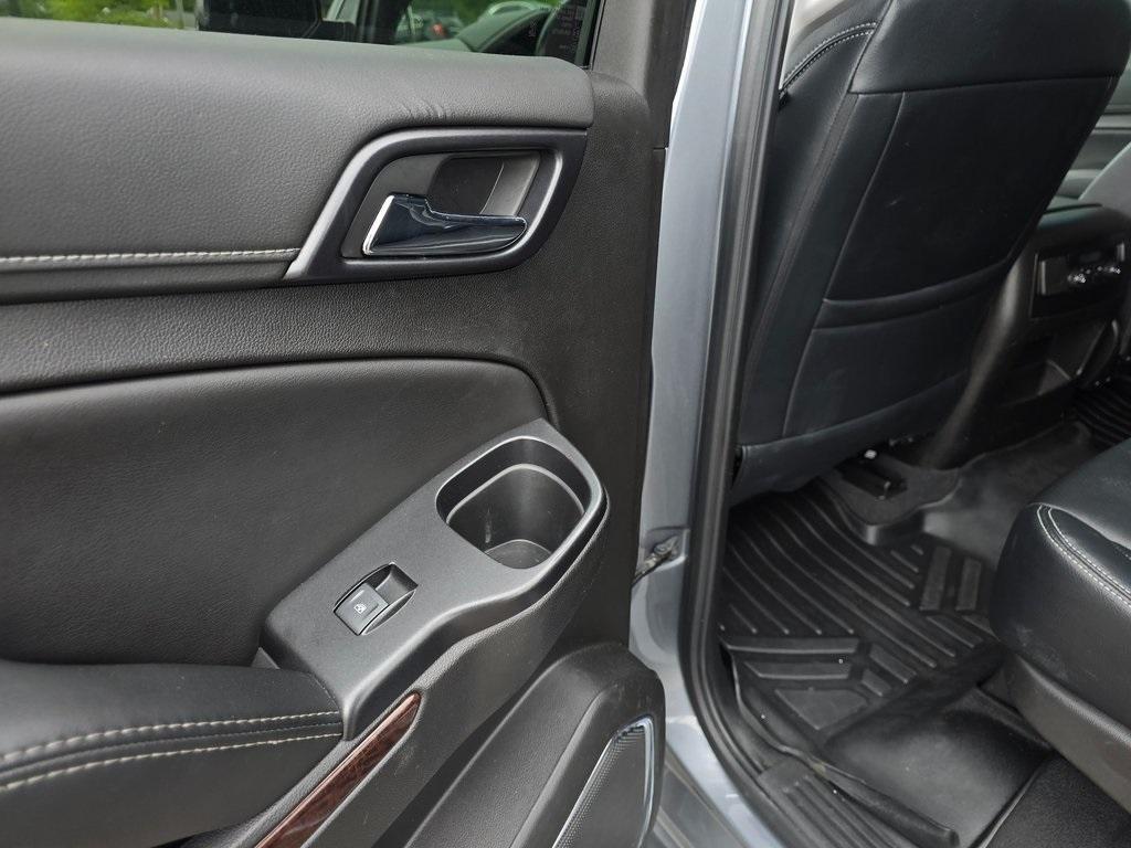 used 2019 GMC Yukon XL car, priced at $27,399