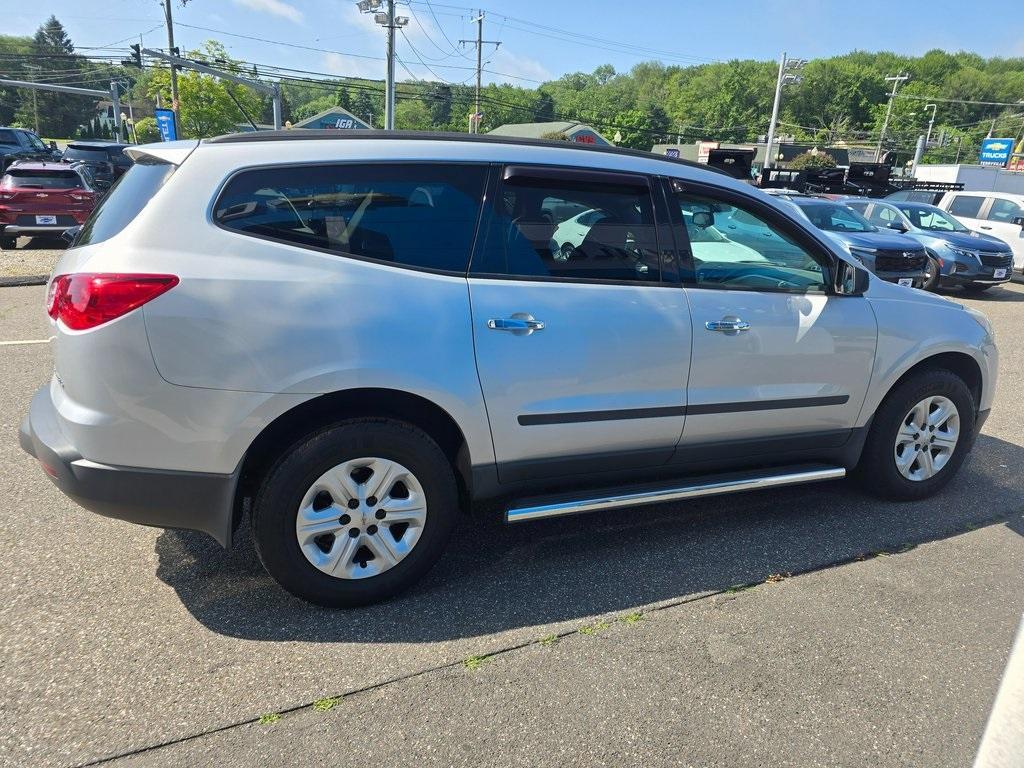 used 2012 Chevrolet Traverse car, priced at $10,999