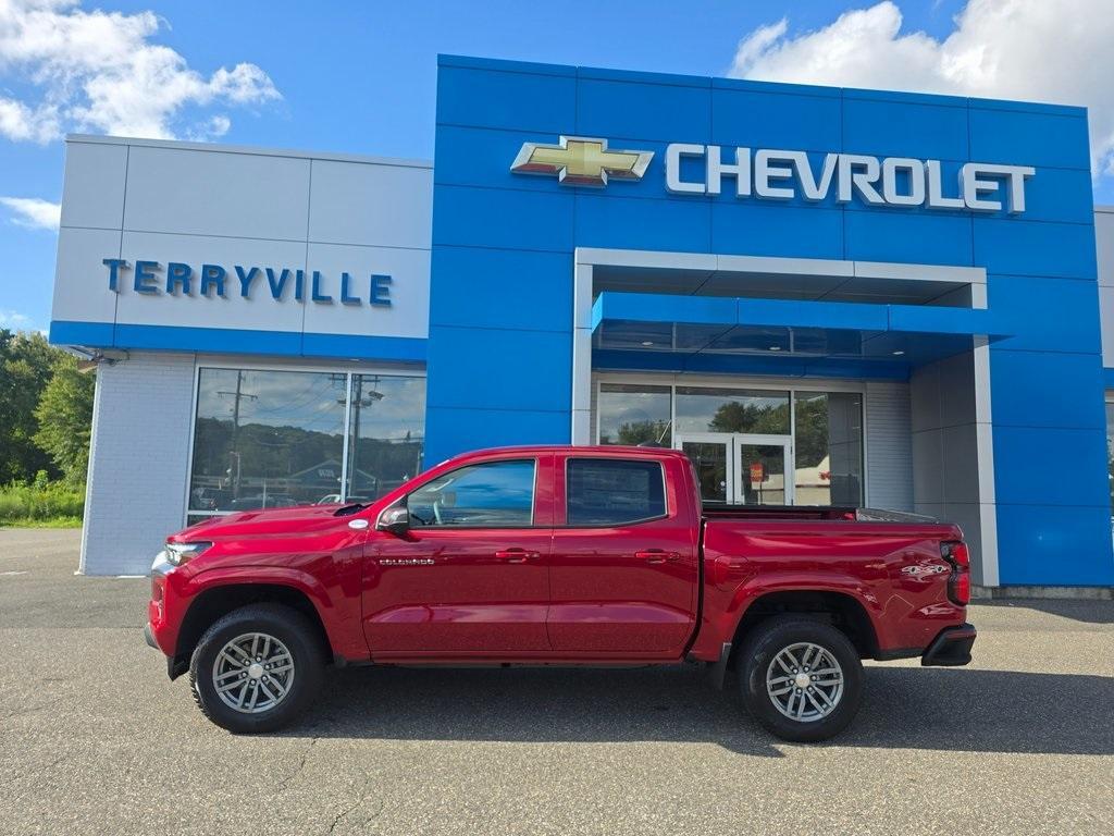 new 2025 Chevrolet Colorado car, priced at $44,955
