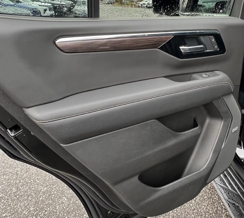 new 2025 Chevrolet Tahoe car, priced at $71,174