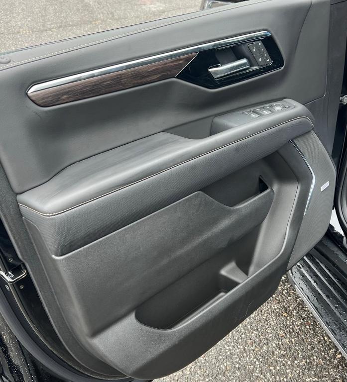 new 2025 Chevrolet Tahoe car, priced at $71,174