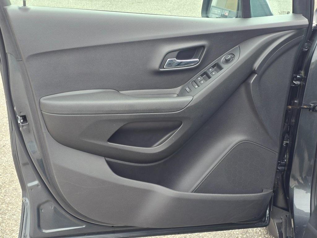 used 2019 Chevrolet Trax car, priced at $16,997