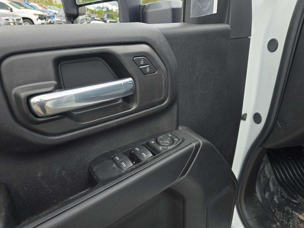 new 2025 Chevrolet Silverado 2500 car, priced at $68,163