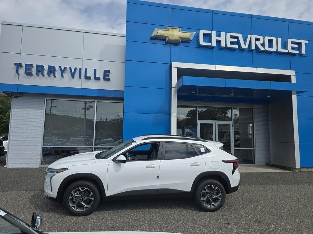 new 2025 Chevrolet Trax car, priced at $25,946