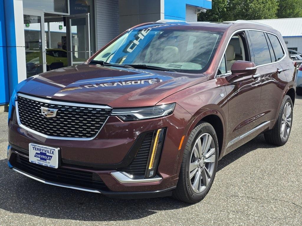 used 2022 Cadillac XT6 car, priced at $33,764