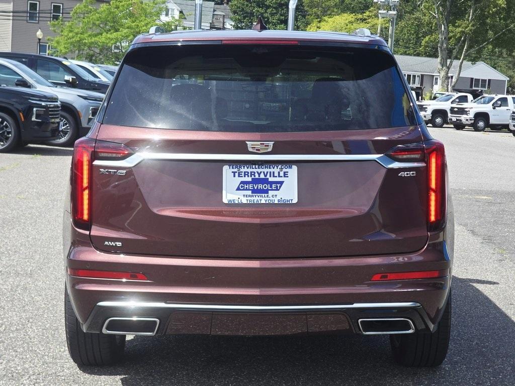 used 2022 Cadillac XT6 car, priced at $33,764