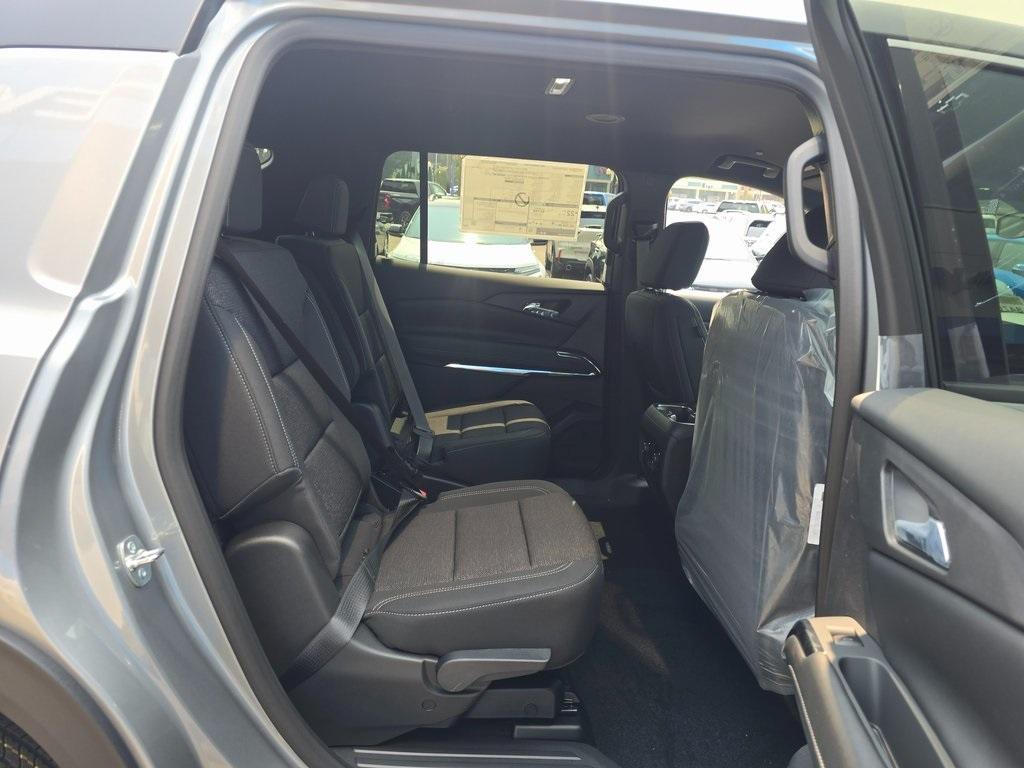 new 2026 Chevrolet Traverse car, priced at $41,902