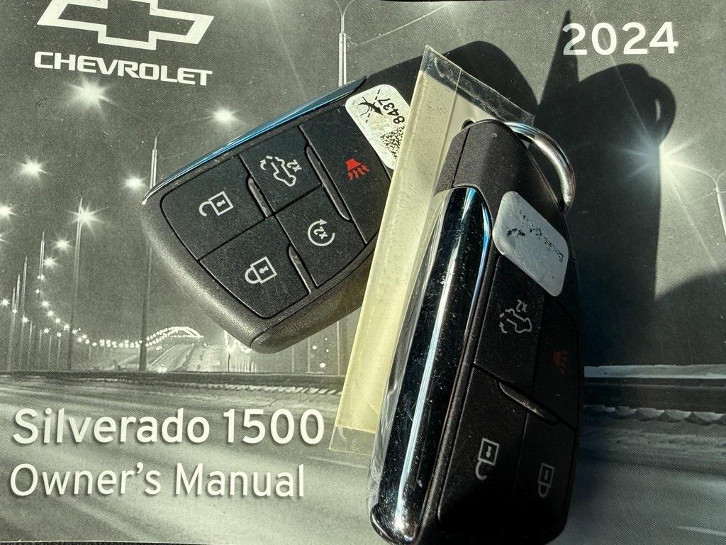used 2024 Chevrolet Silverado 1500 car, priced at $28,214