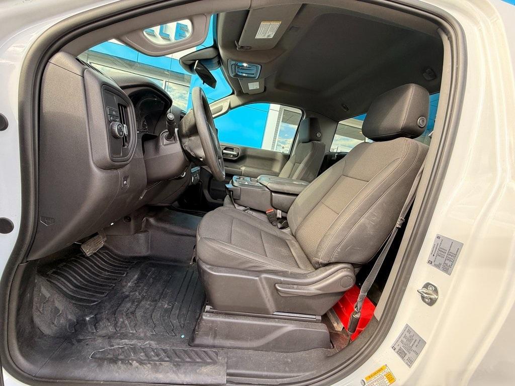 used 2024 Chevrolet Silverado 1500 car, priced at $28,214