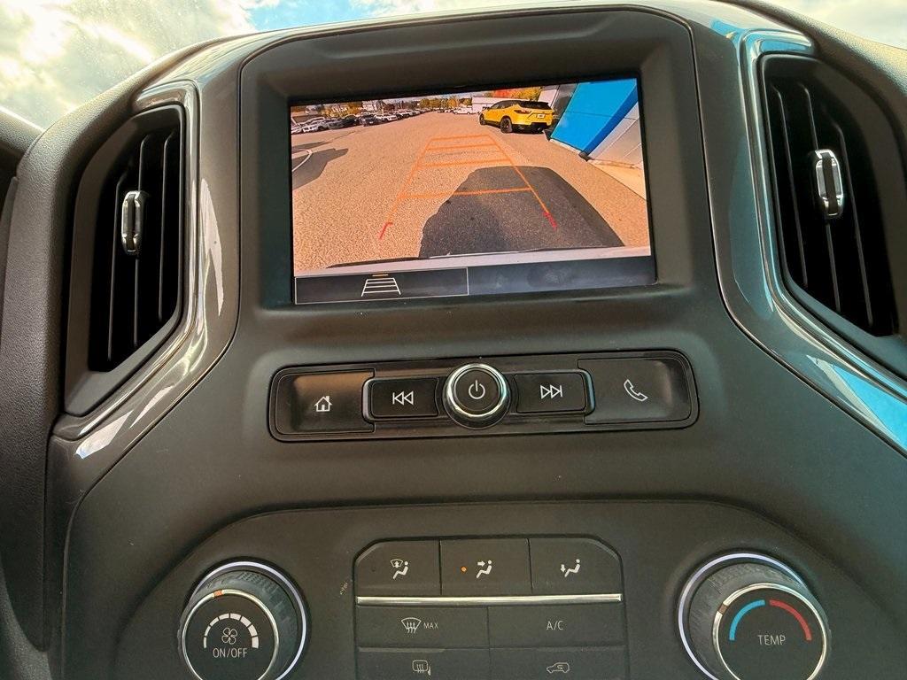 used 2024 Chevrolet Silverado 1500 car, priced at $28,214