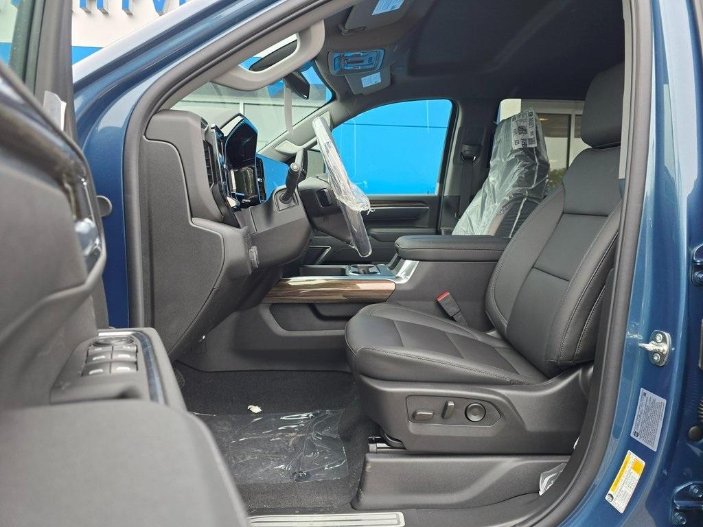 new 2025 Chevrolet Silverado 2500 car, priced at $66,150