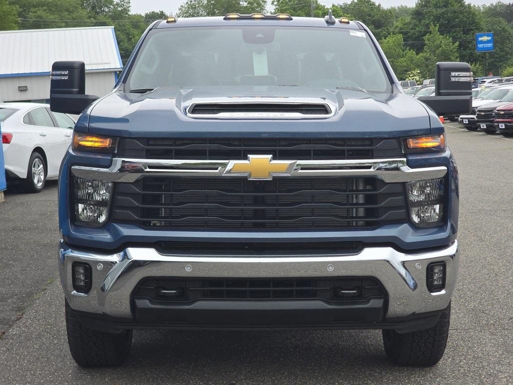 new 2025 Chevrolet Silverado 2500 car, priced at $66,150