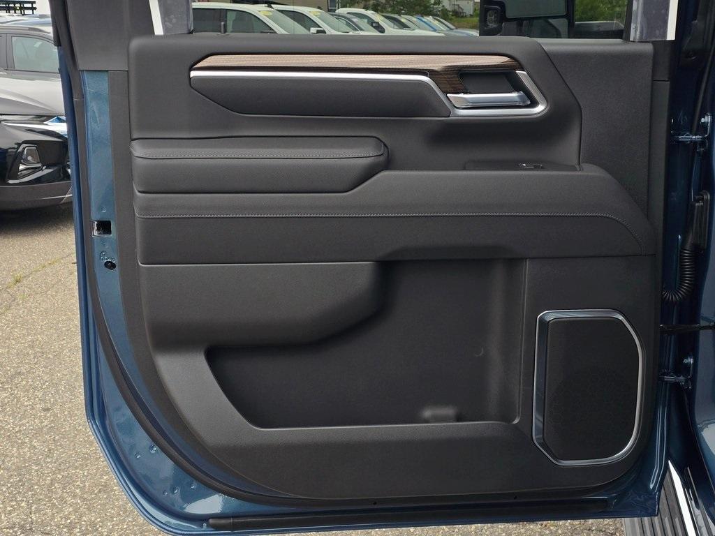 new 2025 Chevrolet Silverado 2500 car, priced at $66,150