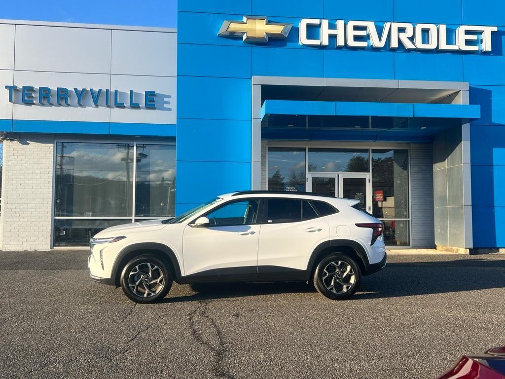 used 2025 Chevrolet Trax car, priced at $20,541