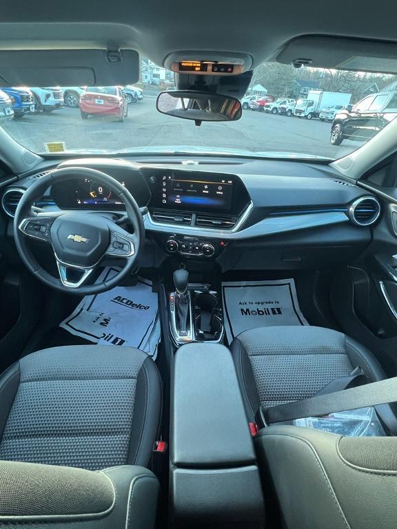 used 2025 Chevrolet Trax car, priced at $20,541
