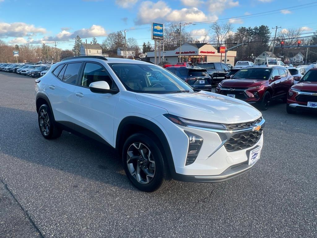 used 2025 Chevrolet Trax car, priced at $20,541