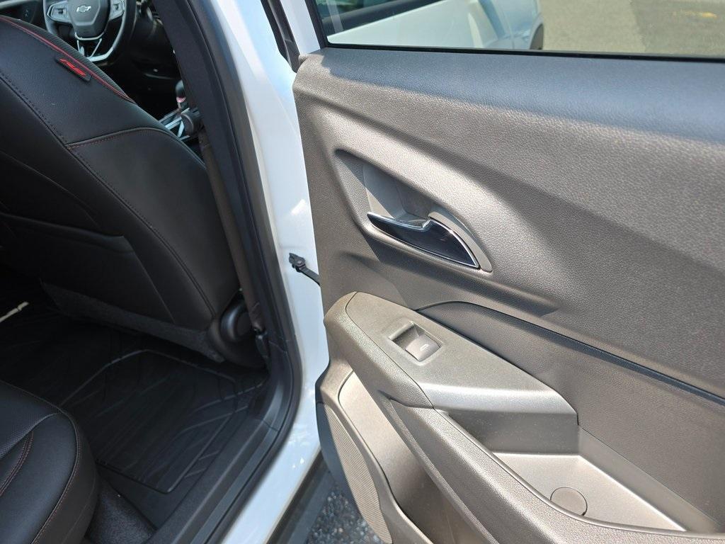 new 2025 Chevrolet Trax car, priced at $27,349